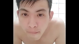 台灣騷男-何品霖 台灣淫蕩騷男孩 吃自己的精子