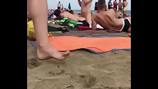 Foda na praia de nudismo gay