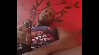 Negro delicioso gozando pra caralho, sonho de todos!